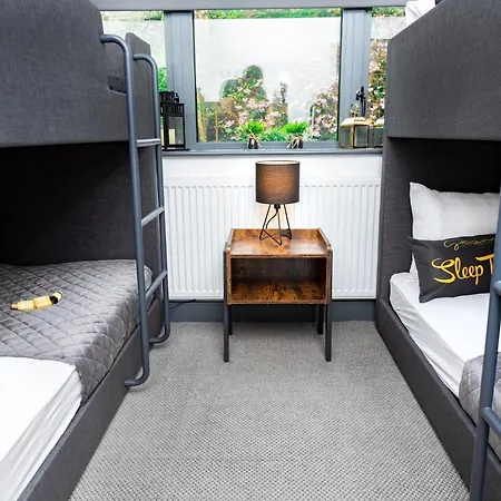 The Headingley House Leeds - Hot Tub - Sleeps Up To 12 - Ev Charging Apartamento Leeds (West Yorkshire)